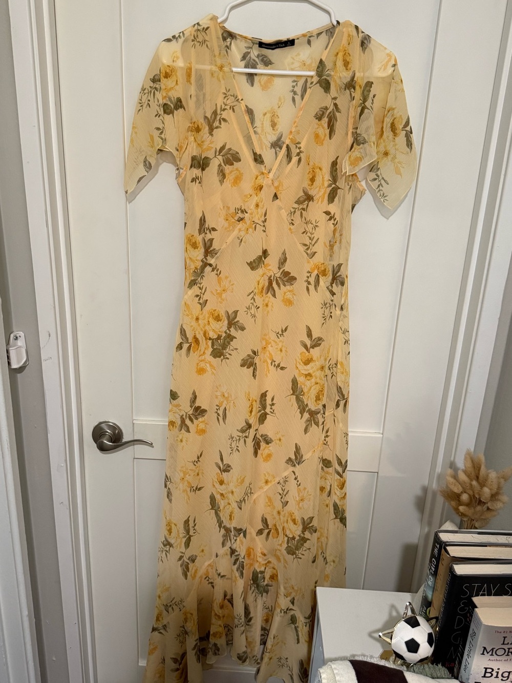 Abercrombie & Fitch Yellow Floral Maxi Dress